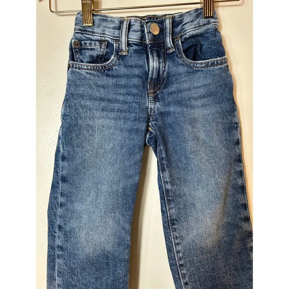 GAP Boy’s 90’s Loose Fit Jeans / Size: 2